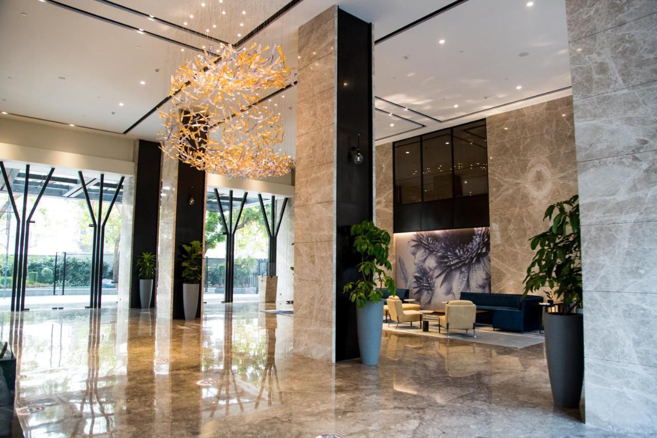 Radisson Blu Mumbai International Airport Hotel Exterior foto Lobby