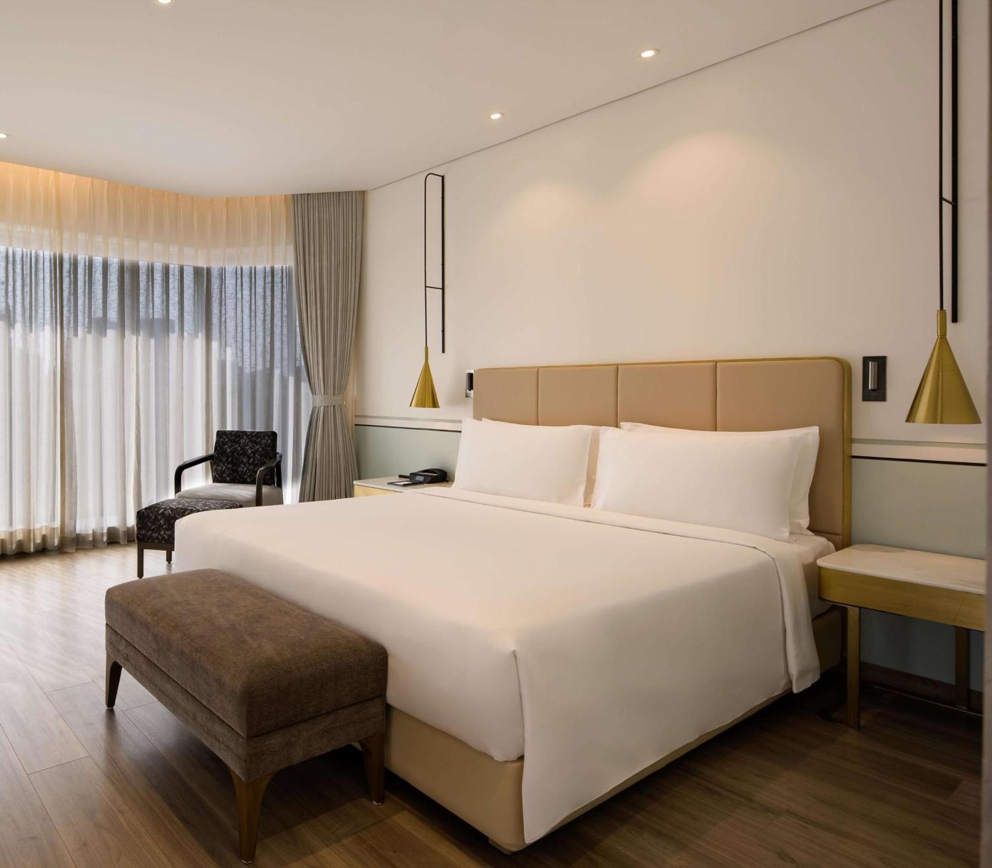 Radisson Blu Mumbai International Airport Hotel Exterior foto